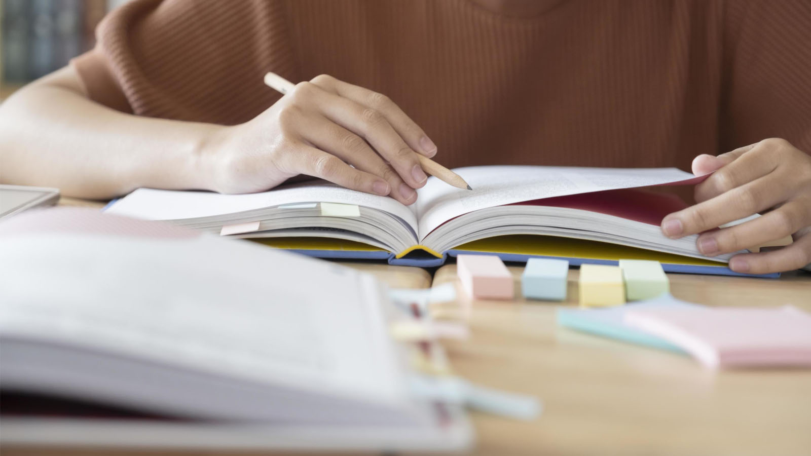 Evaluating Students’ Learning in Mathematics & Development of Self-regulated Learning through Instructional Scaffolding
